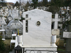 Imaginea articolului Prahova: Bărbat mort, lăsat de familie la capela cimitirului ca să fie îngropat de autorităţi