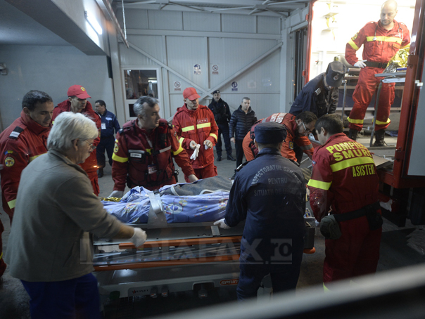 Imaginea articolului Ministerul Sănătăţii: 24 de răniţi în incendiul din Colectiv mai sunt în spitalele din Capitală, trei în stare critică