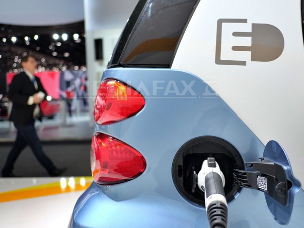 Imaginea articolului Scutire de impozit pentru maşinile hibride şi electrice în 2016 în Bucureşti. Impozitele pe locuinţe cresc cu circa 25%, în urma aplicării Codului Fiscal