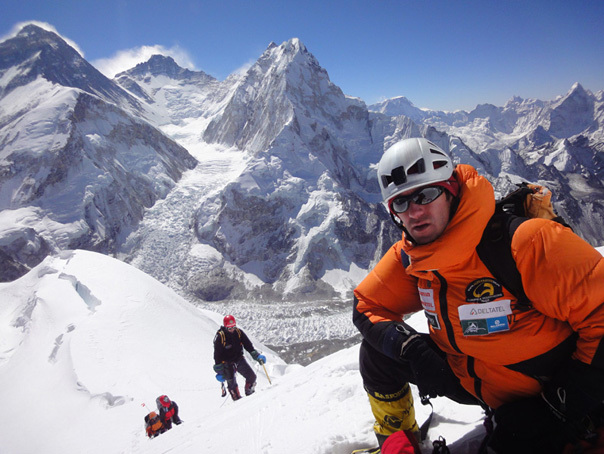 Imaginea articolului Alpinistul Horia Colibăşanu atacă din nou vârful Manaslu din Himalaya, unul dintre cele mai periculoase vârfuri din lume