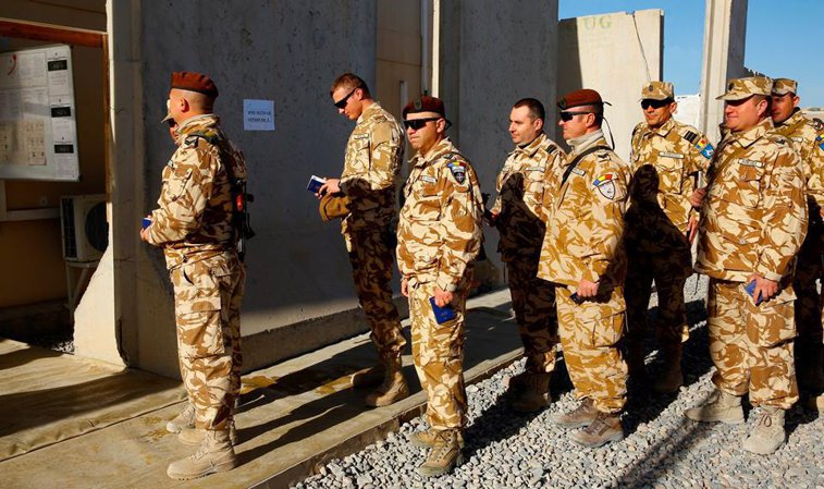 Imaginea articolului Sute de militari aflaţi în misiuni votează în Kabul, Kandahar, Priştina, Kosovo şi Saraevo - GALERIE FOTO, VIDEO 