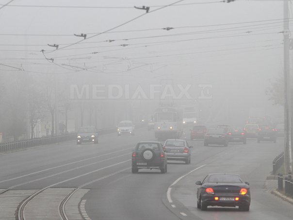 Imaginea articolului Brigada Rutieră: Ceaţă şi polei pe mai multe artere din Capitală, vizibilitate sub 50 de metri 