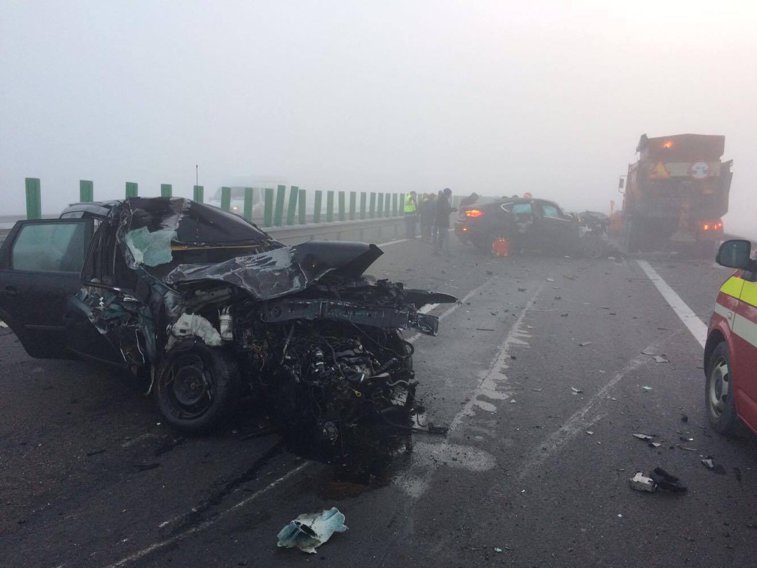 Imaginea articolului Trei răniţi într-un accident pe Autostrada Soarelui; traficul este deviat prin Lehliu