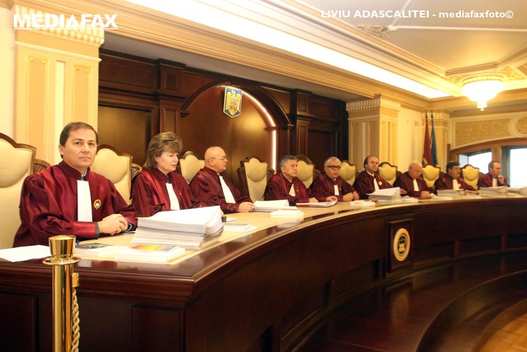 Imaginea articolului Un avocat cere Curţii de Apel Suceava să sesizeze CCR în privinţa neconstituţionalităţii OUG 14