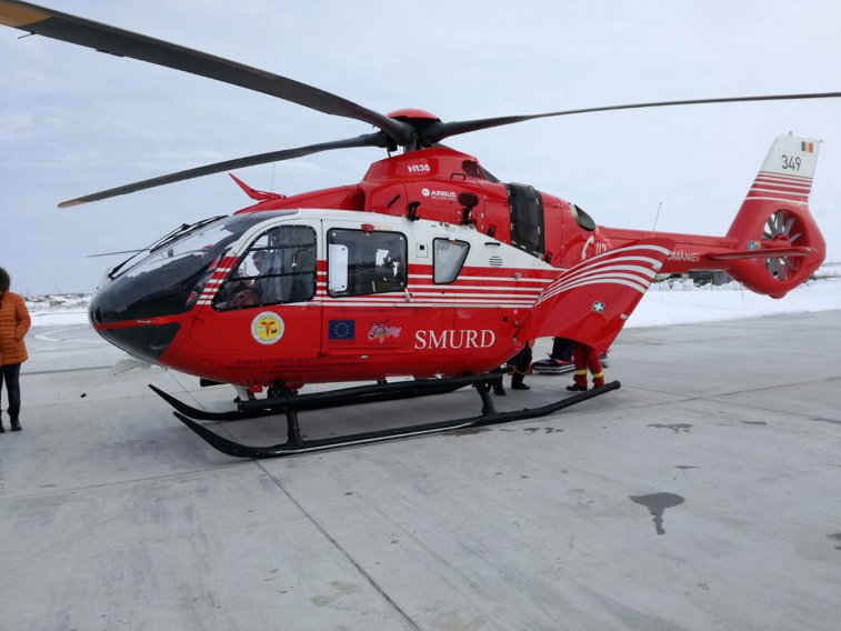Imaginea articolului Elicopterul SMURD, solicitat pentru a prelua un pacient cu arsuri în urma unui incendiu de vegetaţie