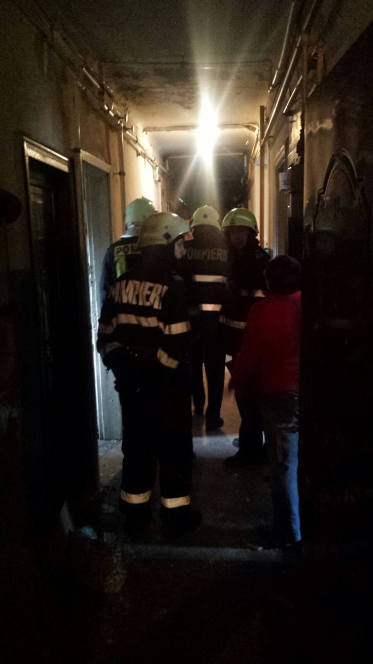 Imaginea articolului EXPLOZIE într-un apartament din Braşov. Două persoane au fost rănite
