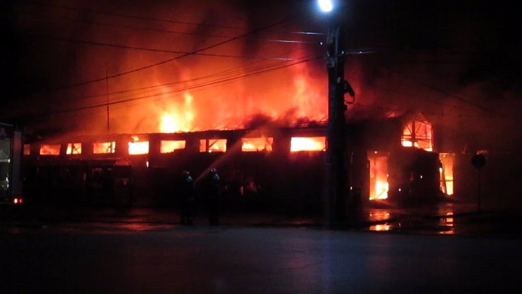 Imaginea articolului Piaţa „bulgarilor” din Calafat, distrusă de un incendiu puternic