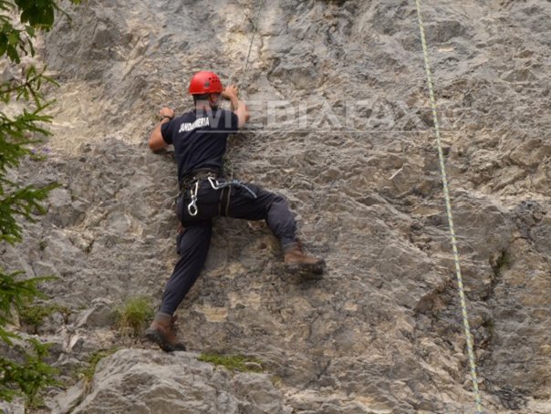Imaginea articolului Turiştii căutaţi de jandarmii montani şi poliţişti au fost găsiţi. Cei doi turişti erau daţi dispărut de două zile în Munţii Leaota