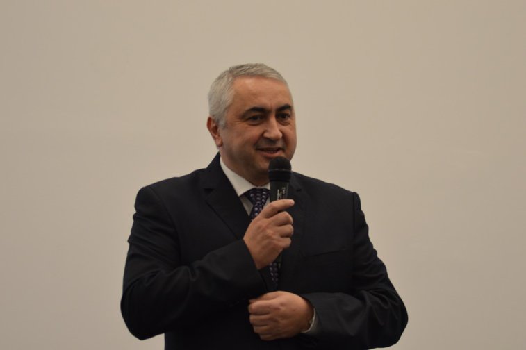 Imaginea articolului Valentin Popa a preluat mandatul de ministru al Educaţiei 