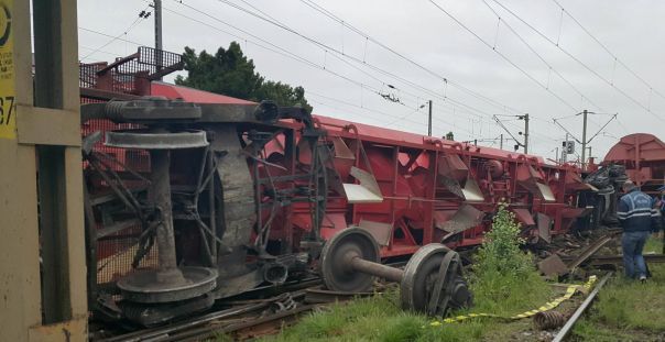 Imaginea articolului Prefectul de Dolj, despre trenul cu 23 de vagoane care a deraiat: Poluarea nu s-a extins
