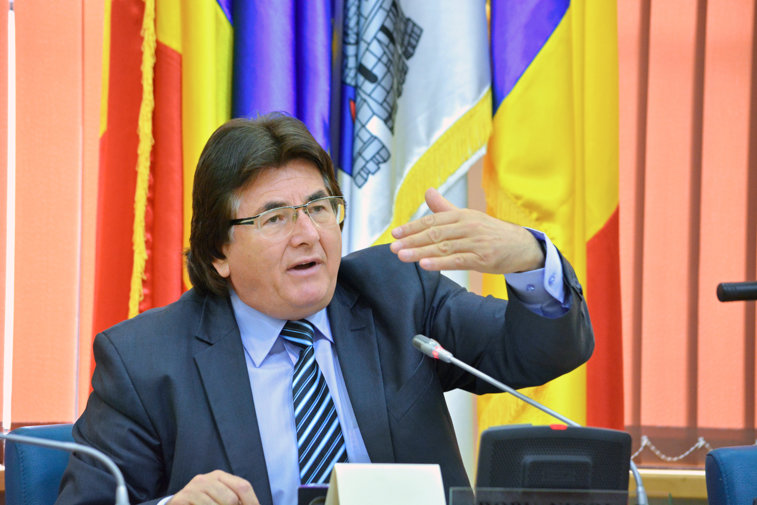 Imaginea articolului Primarul Timişoarei, Nicolae Robu, jigneşte din nou un jurnalist, numindu-l „lichea” şi „agent cu fise”