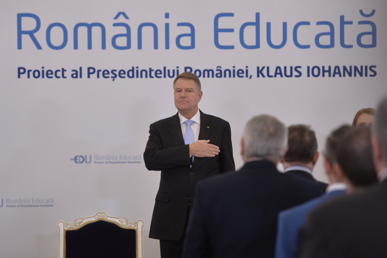 Imaginea articolului Preşedintele spune că „România educată” nu este programul lui electoral. Urmează consultări cu politicienii 