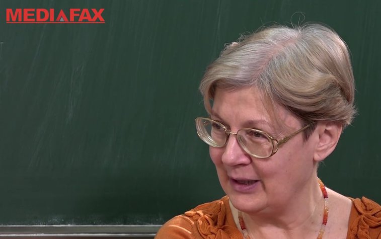 Imaginea articolului INTERVIU | Florina Rogalski, profesoară cu 40 de ani de carieră: Informaţia pe care o vezi, nu o deţii. Fără reţea, ea a pierit