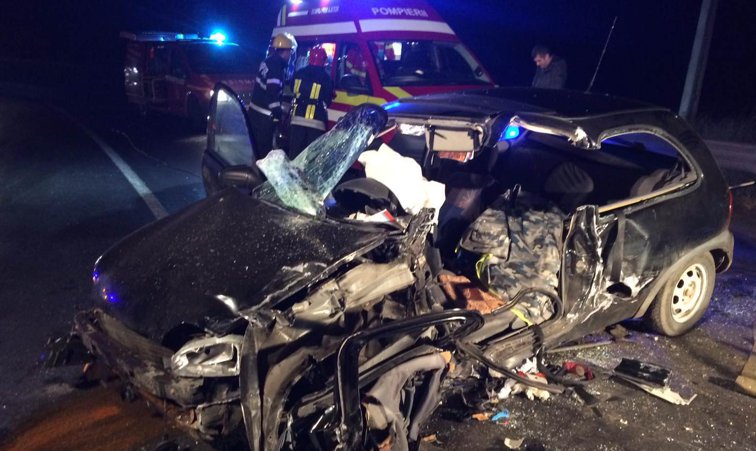 Imaginea articolului Mureş: Un mort şi doi răniţi, după un accident rutier în care au fost implicate trei maşini