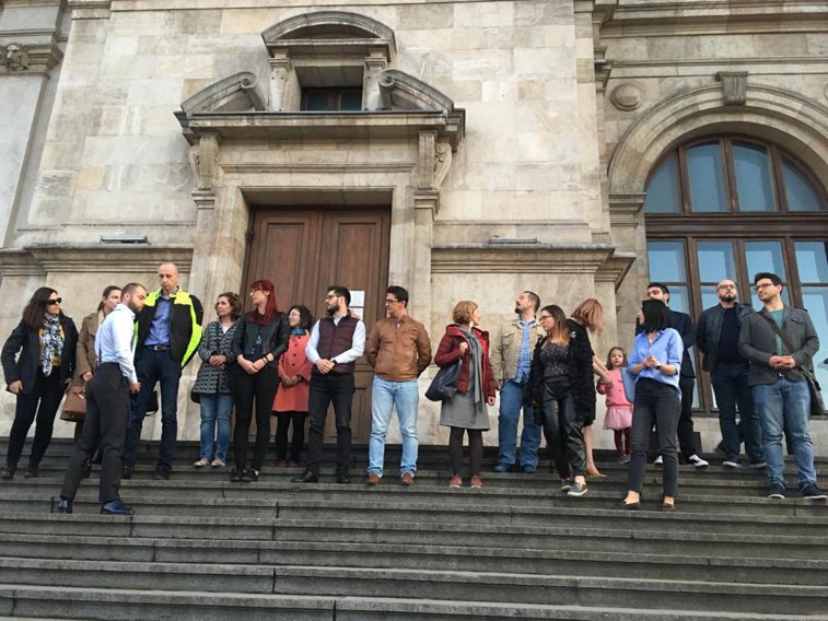 Imaginea articolului Magistraţii protestează pe treptele Curţii de Apel Bucureşti. Lăncrănjan, procurorul DNA care instrumentează dosarul Tel Drum: Dialogul cu puterile să fie în sensul păstrării transparenţei | VIDEO