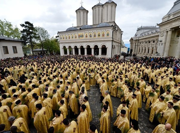 Imaginea articolului BOR: Slujba consacrată sărbătorii de Sfântul Gheorghe se mută de pe 23 aprilie în a doua zi de Paşti