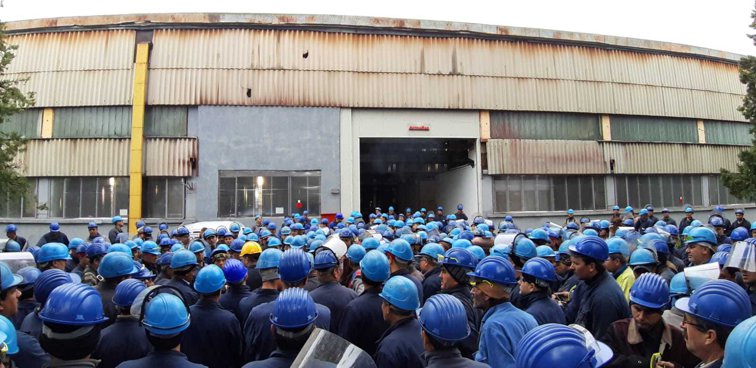 Imaginea articolului GREVĂ SPONTANĂ şi la fabrica de vagoane din Caracal, după protestul de la Arad