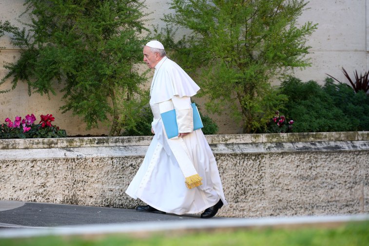 Imaginea articolului Afaceri pe seama vizitei Papei Francisc. Cât cer proprietarii din Blaj pentru închirierea apartamentelor