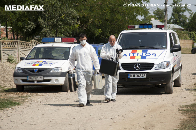Imaginea articolului MACABRU: Trupul unui tânăr din Botoşani, mort în Franţa, ridicat de acasă de poliţişti în timpul priveghiului