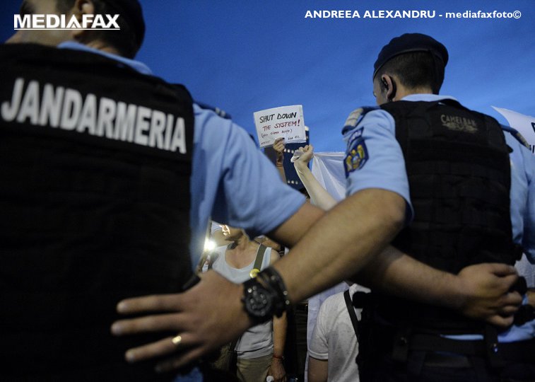 Imaginea articolului Jandarmeria face apel la manifestare paşnică la protestul de pe 10 august/ Restricţii de trafic începând cu ora 14:30 | Rute alternative