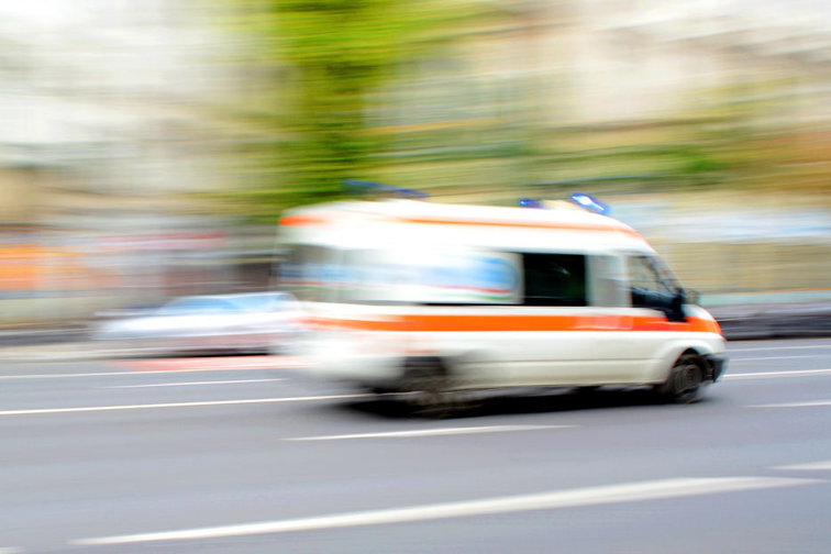 Imaginea articolului Accident mortal în Brăila: Un bărbat a murit, iar alte două persoane au ajuns la spital, după ce căruţa în care se aflau a fost spulberată de un camion