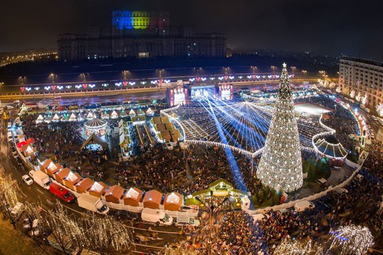 Imaginea articolului Luminiţele de Crăciun vor fi aprinse mai devreme în Bucureşti. Primăria Capitalei a anunţat cât a costat Târgul de Crăciun 