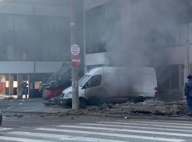 Imaginea articolului Măsuri în cazul exploziei din Galaţi, după ce proprietarul hotelului şi autorităţile de control au „uitat” de bomba cu ceas din subteran