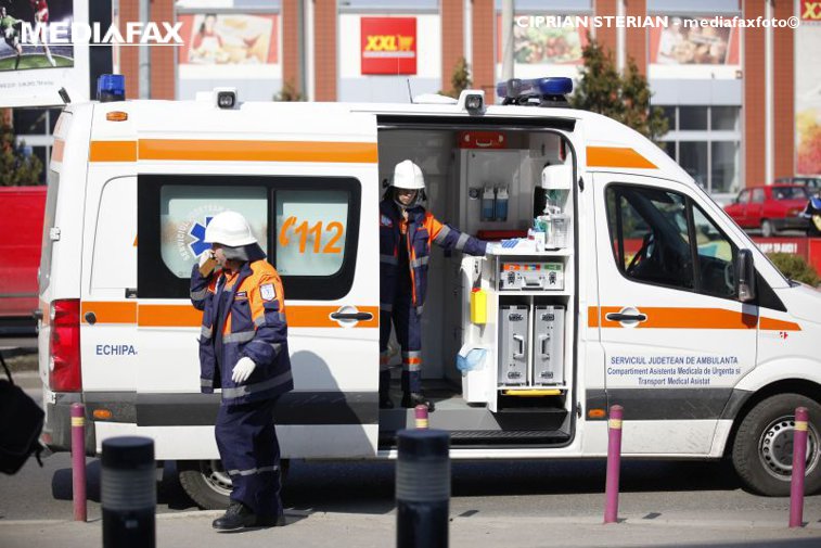 Imaginea articolului Incident grav Prahova: O persoană a murit şi alte patru au ajuns la spital, după ce s-au intoxicat în casă / Anunţul făcut de autorităţi