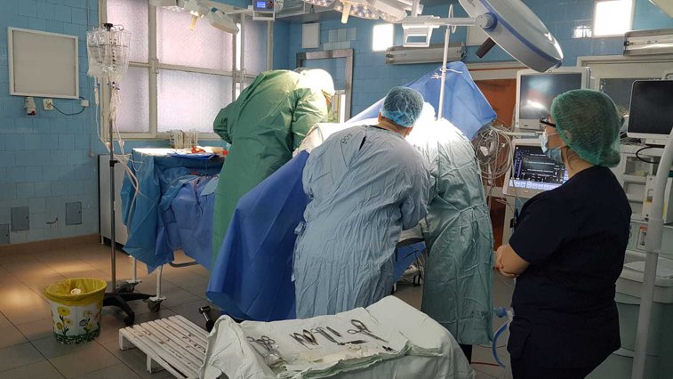 Imaginea articolului Gest impresionant: Fiul unei femei aflate în moarte cerebrală a acceptat să-i doneze organele, pentru ca alte vieţi să fie salvate