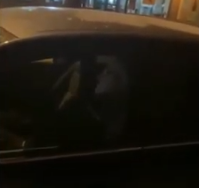 Imaginea articolului Poliţist local filmat în timp ce dormea în maşina de serviciu. Viceprimarul cere demiterea - VIDEO