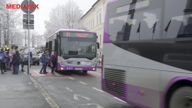 Imaginea articolului Primăria Cluj-Napoca cumpără încă 10 autobuze şcolare pentru transportul gratuit al elevilor. Proiectul, copiat de încă un mare municipiu