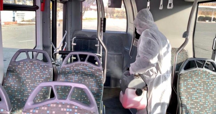 Imaginea articolului Autobuzele din Constanţa, dezinfectate pentru prevenirea îmbolnăvirii cu infecţii respiratorii | FOTO