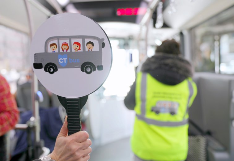 Imaginea articolului Constanţa inaugurează 3 trasee de autobuz pentru transportul elevilor 