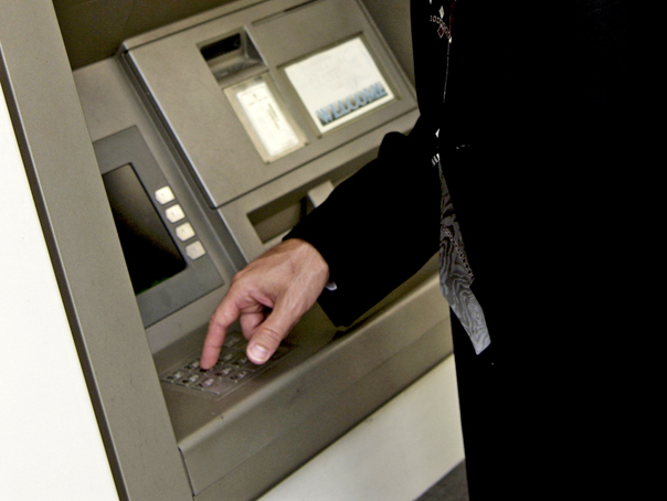 Imaginea articolului Un bancomat din Constanţa a fost aruncat în aer. Hoţii au reuşit să fugă cu banii