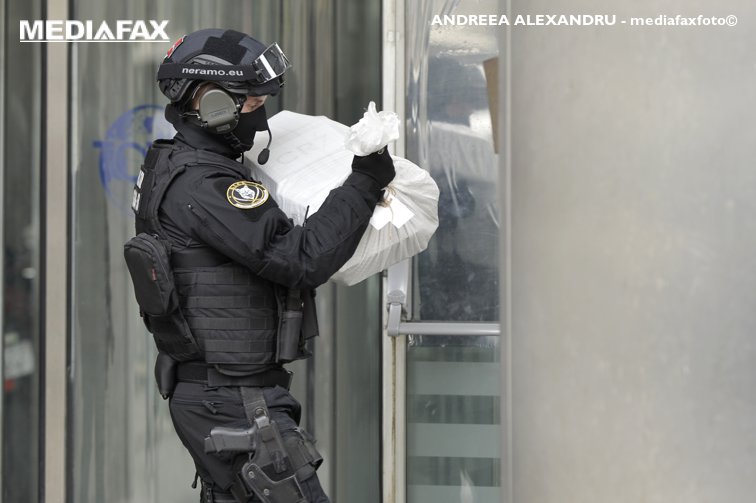 Imaginea articolului Aproape 90.000 de euro falşi au fost găsiţi de poliţişti în ultimele două săptămâni
