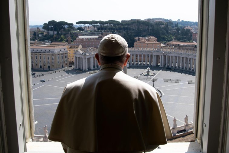 Imaginea articolului Papa s-a rugat pentru cei care au rămas şomeri din cauza pandemiei