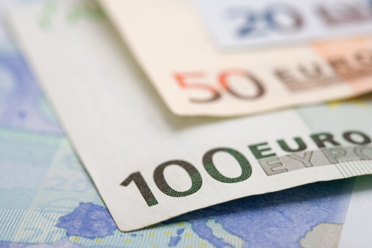 Imaginea articolului Leul a crescut joi în raport cu euro, francul elveţian şi dolarul american