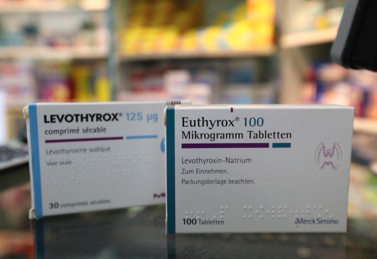 Imaginea articolului Cozi uriaşe pentru Euthyrox, în plină criză de coronavirus. Medicamentul, esenţial pentru cei cu afecţiuni cronice, lipseşte de câteva săptămani din farmacii