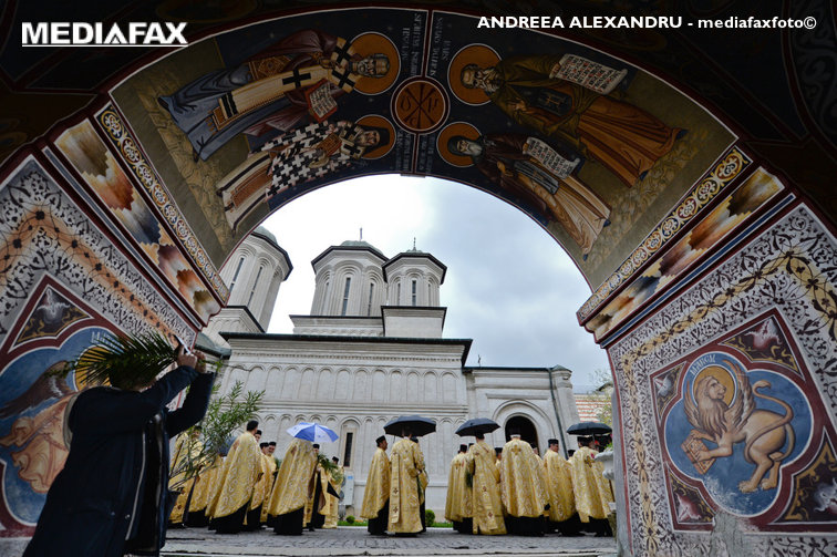 Imaginea articolului Ioan-Aurel Pop, preşedintele Academiei Române: Accesul în biserici este capital