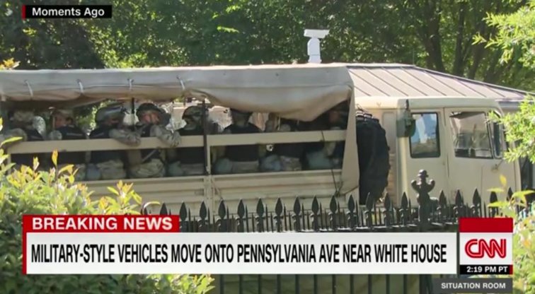 Imaginea articolului Trump a adus deja armata la Casa Albă, după ce a spus că o va folosi pentru a „domina” protestatarii. Oficialii de la Pentagon se arată îngrijoraţi de decizie