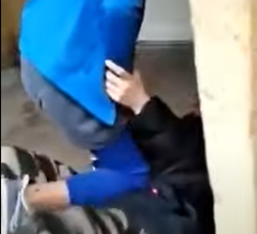 Imaginea articolului VIDEO Copil de 15 ani bătut cu sălbăticie în Timiş/ Incidentul a fost filmat. iar imaginile postate pe Facebook