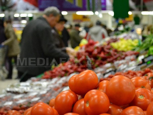 Imaginea articolului Preferi fructele şi legumele româneşti? Acestea s-au scumpit deja din cauza inundaţiilor care au făcut ravagii în România