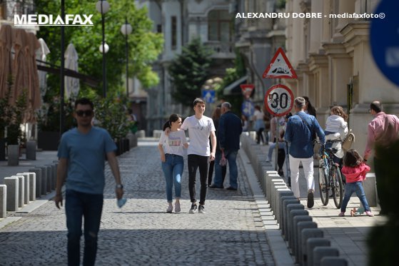 Imaginea articolului Mai multe străzi din Capitală devin zone pietonale în weekend-uri