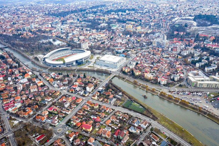 Imaginea articolului Restricţii pentru Cluj. Oraşul a depăşit rata incidenţei de trei cazuri de COVID-19 la mia de locuitori 