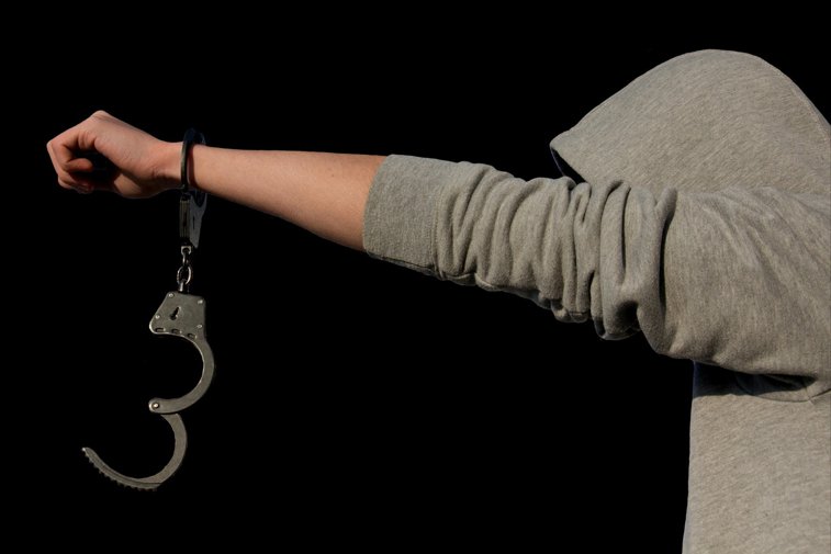 Imaginea articolului Modificări la Codul penal: Cresc pedepsele pentru pedofili şi agresori sexuali, iar faptele de viol devin imprescriptibile