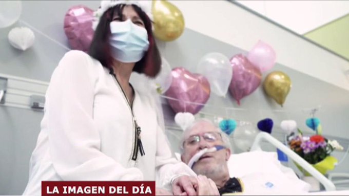 Imaginea articolului VIDEO Love story pe timp de pandemie. Fernando şi Rosario s-au căsătorit în spitalul unde erau trataţi de Covid-19