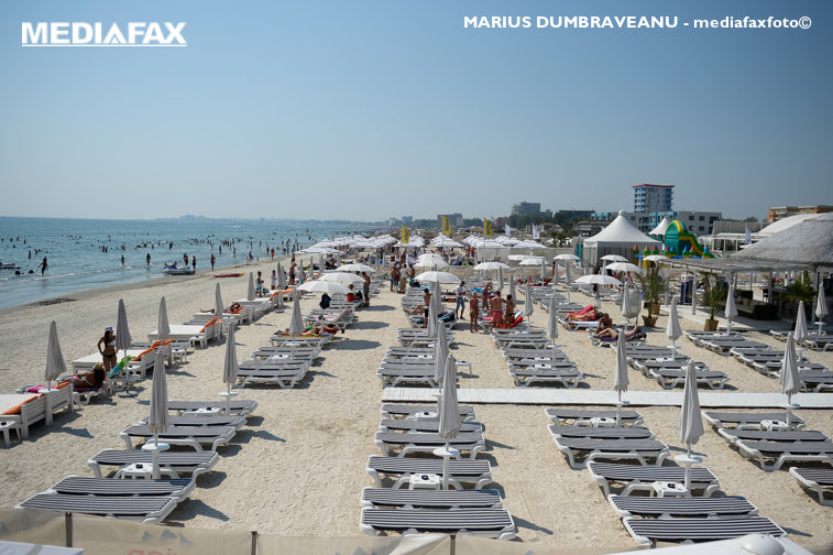 Imaginea articolului Litoral 2021. Sezonul pentru turişti va veni cu cearceaful pe plajele din Mamaia Nord