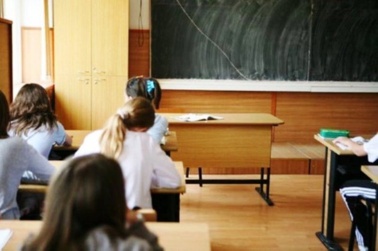 Imaginea articolului Schimbare majoră: Liceele vor putea să îşi organizeze examene de admitere prin proiectul România Educată