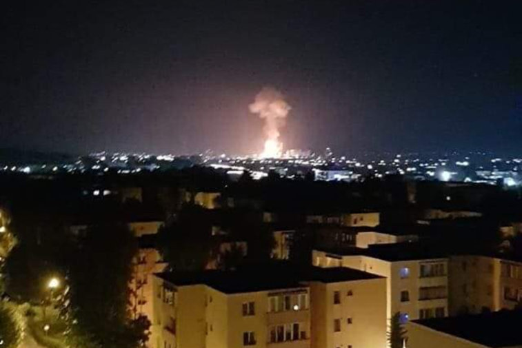 Imaginea articolului Explozia de la Azomureş: „un zgomot puternic urmat de o înroşire a cerului”. Starea tehnică a conductei fisurate