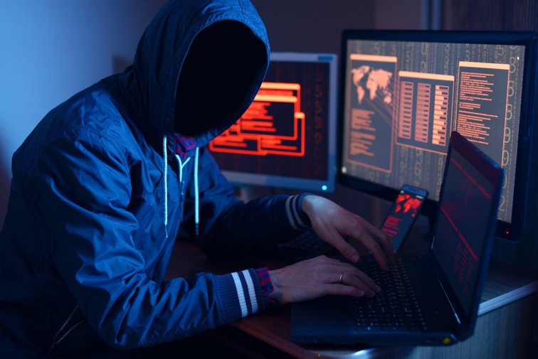 Imaginea articolului Europol a sprijinit Poliţia Română şi FBI în arestarea unui hacker român de 41 de ani